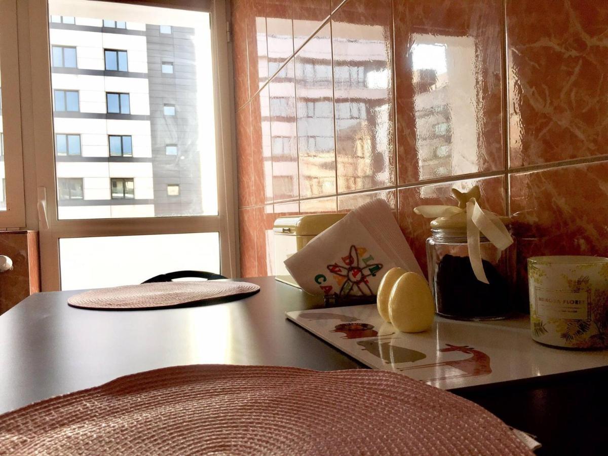 Center Unirii Square Private With View - Shared Amenities Alloggio in famiglia