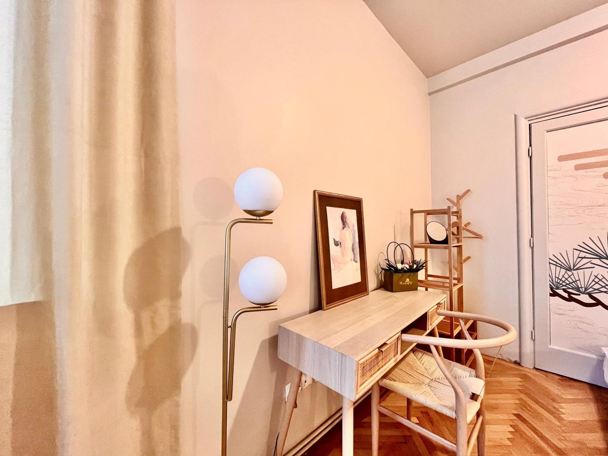 Alloggio in famiglia Center Unirii Square Private With View - Shared Amenities